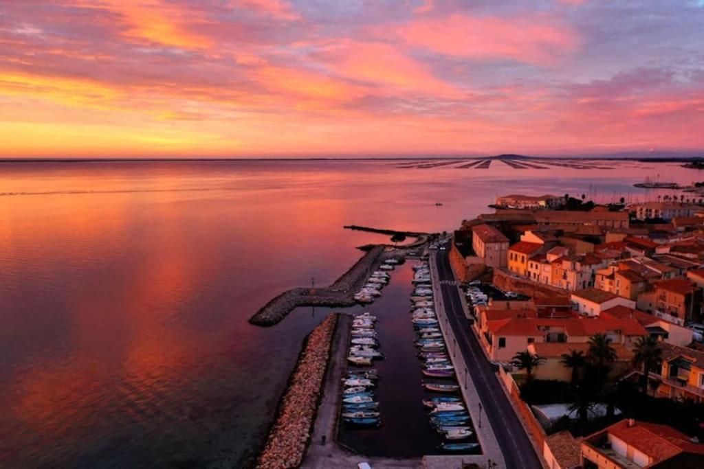 Appartement Cosy A 50 M De La Plage Et Du Port Meze Luaran gambar